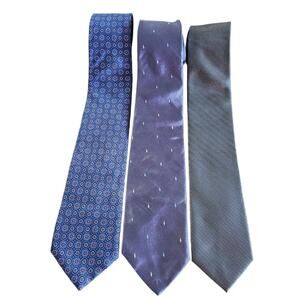 Oscar de la Renta & Michael Kors. 100% Silk. Classic men’s neckwear